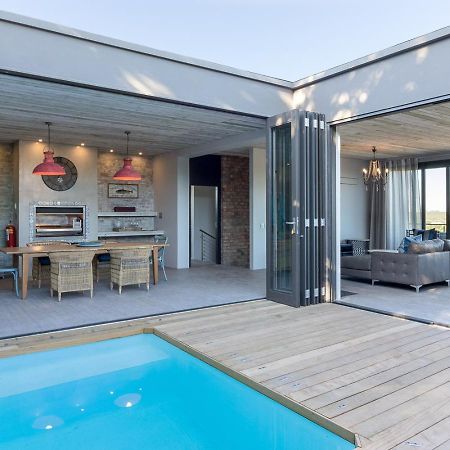 The Quarter Deck Hotel Kenton on Sea Exterior photo